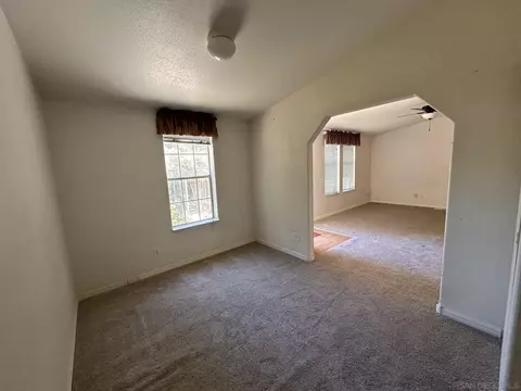 Living - 14062 Fernbrook Dr, Ramona, CA 92065 photo 10 of 11