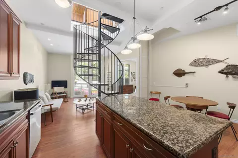1021 Scott #159, San Diego, CA 92106