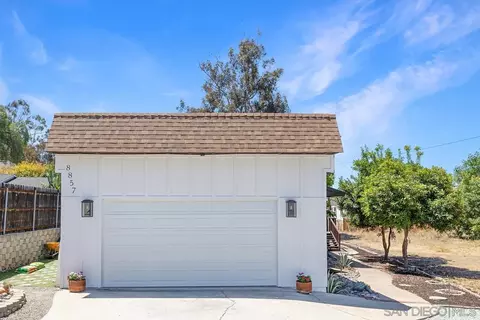 Exterior - 8857 Echo Dr, La Mesa, CA 91941 photo 1 of 7