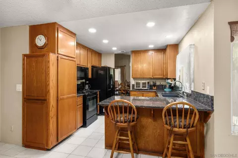 4917 Glenhaven Dr, Oceanside, CA 92056 photo 8