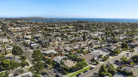 4886 Jewell St, San Diego, CA 92109