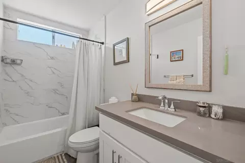 Bath - 103 Mangano, Encinitas, CA 92024 photo 2 of 2