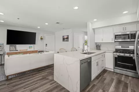 Kitchen - 103 Mangano, Encinitas, CA 92024 photo 3 of 7