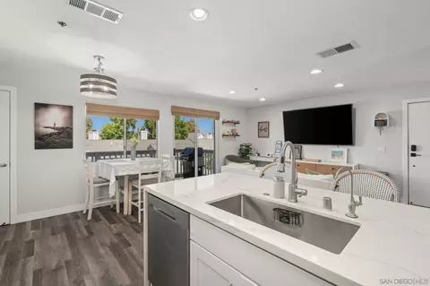 Kitchen - 103 Mangano, Encinitas, CA 92024 photo 5 of 7