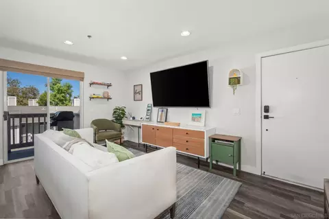 Living - 103 Mangano, Encinitas, CA 92024 photo 4 of 4