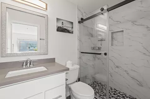 Bath - 103 Mangano, Encinitas, CA 92024 photo 1 of 2