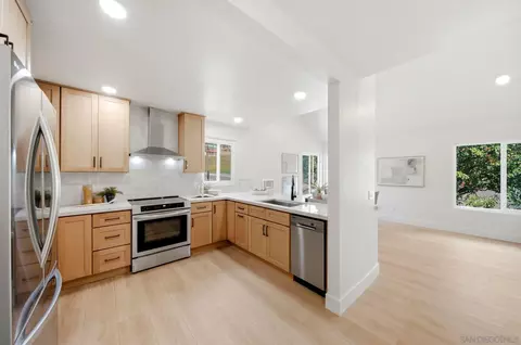 930 Via Mil Cumbres #116, Solana Beach, CA 92075