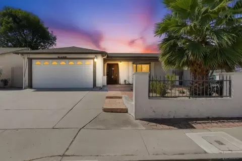 8495 Flanders, San Diego, CA 92126