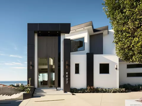 Exterior - 6627 Muirlands Dr, La Jolla, CA 92037 photo 6 of 8