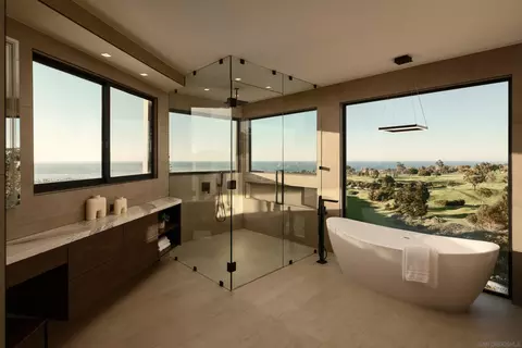 Bath - 6627 Muirlands Dr, La Jolla, CA 92037 photo 1 of 5
