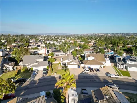 742 Foxwood, Oceanside, CA 92057 photo 27