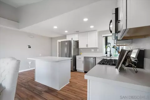 742 Foxwood, Oceanside, CA 92057 photo 8