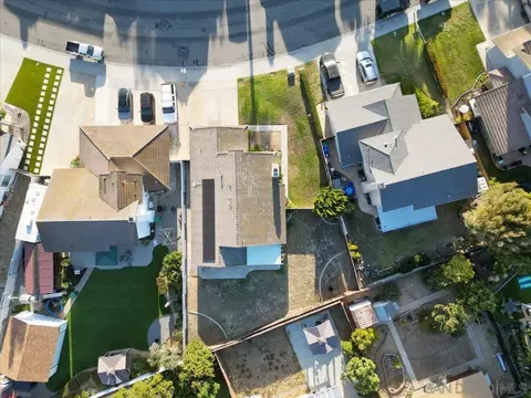 742 Foxwood, Oceanside, CA 92057 photo 25