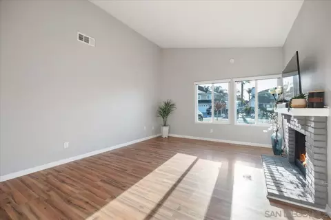 742 Foxwood, Oceanside, CA 92057 photo 4