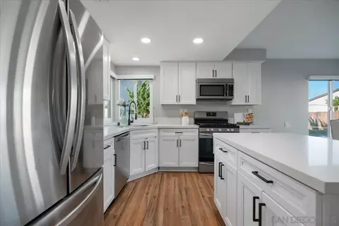 742 Foxwood, Oceanside, CA 92057 photo 7