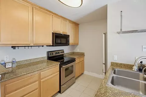 Kitchen - 12710 Laurel St #113, Lakeside, CA 92040 photo 3 of 5