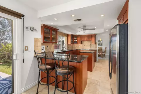 Kitchen - 10035 Verbena Ln, Spring Valley, CA 91977 photo 2 of 6