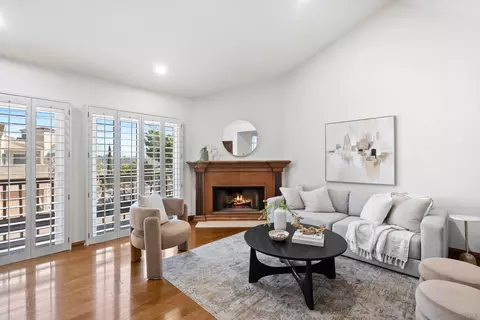 6998 Camino Degrazia, San Diego, CA 92111
