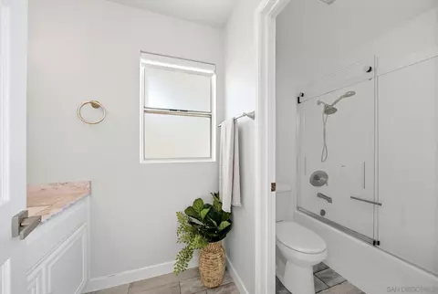 Bath - 1382 Palomar, Vista, CA 92084 photo 2 of 5