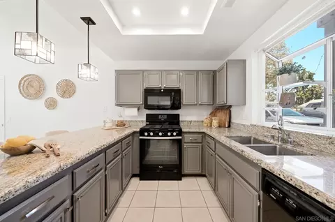 Kitchen - 1382 Palomar, Vista, CA 92084 photo 2 of 2