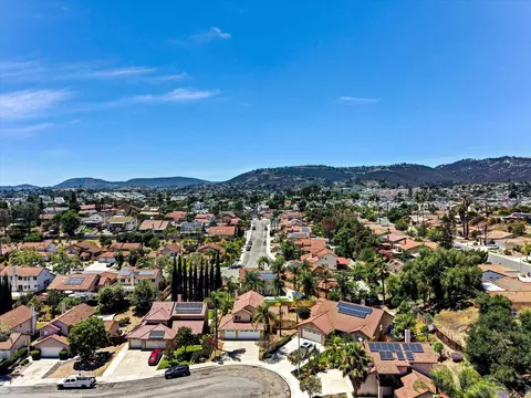 1745 El Aire, Escondido, CA 92026 photo 36