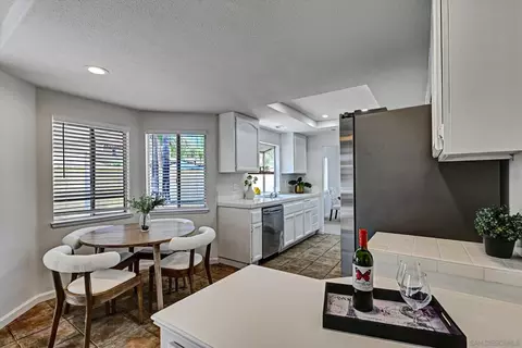 1745 El Aire, Escondido, CA 92026 photo 10
