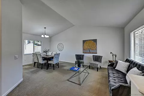 1745 El Aire, Escondido, CA 92026 photo 3