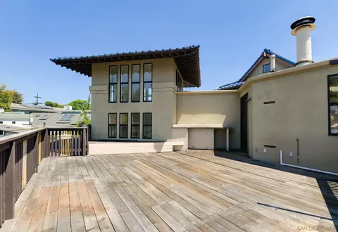 Exterior - 1506 Park View Pl, Coronado, CA 92118 photo 6 of 8