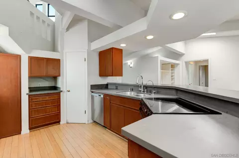Kitchen - 1506 Park View Pl, Coronado, CA 92118 photo 3 of 3