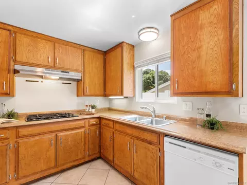 364 E Moss, Chula Vista, CA 91911 photo 12