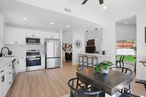 Kitchen - 1859 Normandy Gln, Escondido, CA 92027 photo 1 of 1