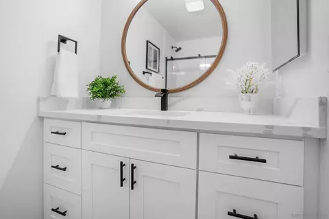 Bath - 1859 Normandy Gln, Escondido, CA 92027 photo 2 of 2