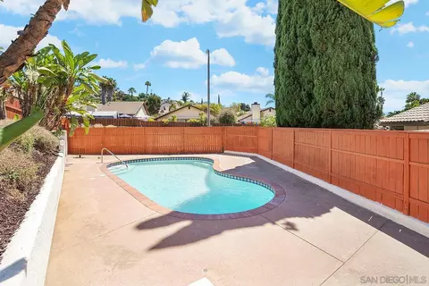 Exterior - 1859 Normandy Gln, Escondido, CA 92027 photo 4 of 6