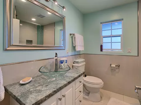 Bath - 3606 Hartzel Dr, Spring Valley, CA 91977 photo 4 of 5