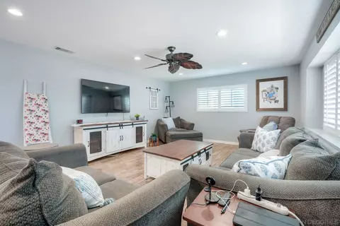 Living - 12731 Soule, Poway, CA 92064 photo 1 of 3