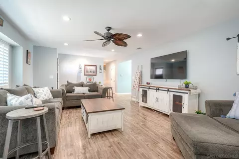 Living - 12731 Soule, Poway, CA 92064 photo 3 of 3