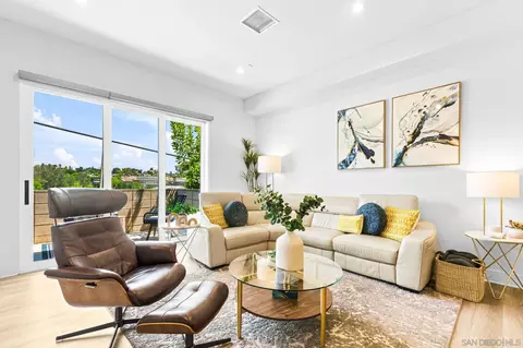1055 32nd St # 9, San Diego, CA 92102