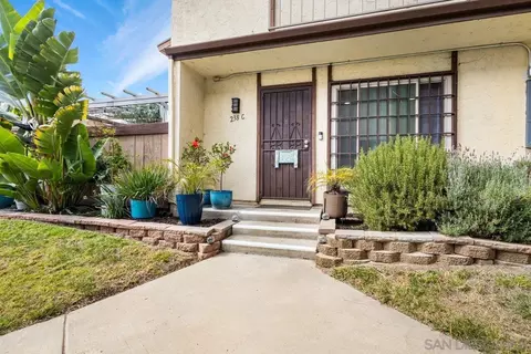 238 Regency Ct #C, Chula Vista, CA 91911