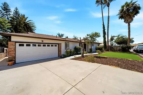 Exterior - 817 Arboleda Rd, El Cajon, CA 92021 photo 10 of 12