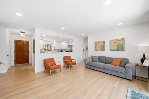 Living - 817 Arboleda Rd, El Cajon, CA 92021 photo 3 of 4