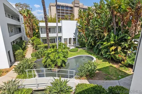 Exterior - 2368 Torrey Pines Rd #63, La Jolla, CA 92037 photo 2 of 23