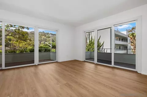 Living - 2368 Torrey Pines Rd #63, La Jolla, CA 92037 photo 1 of 7