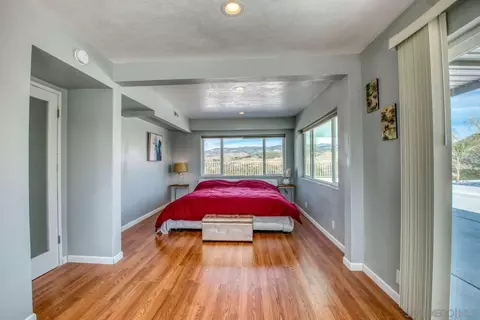 Bedroom - 45050 Camaron Rd, Temecula, CA 92590 photo 2 of 7