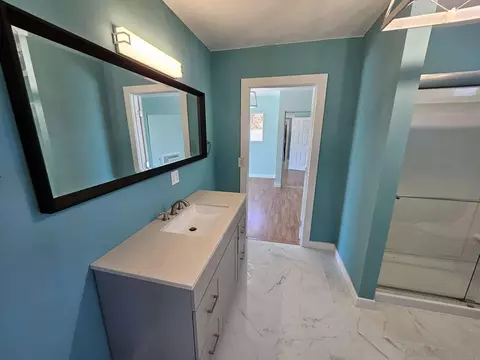 Bath - 45050 Camaron Rd, Temecula, CA 92590 photo 7 of 7
