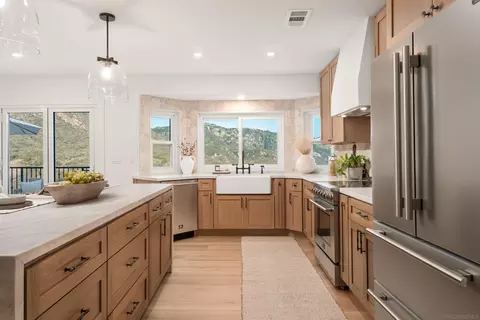 11337 Caprice Pl, Escondido, CA 92026 photo 9