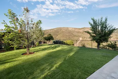 11337 Caprice Pl, Escondido, CA 92026 photo 25