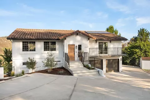 11337 Caprice Pl, Escondido, CA 92026 photo 5