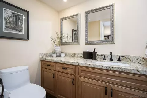 Bath - 4784 Jeffer, La Mesa, CA 91941 photo 9 of 9