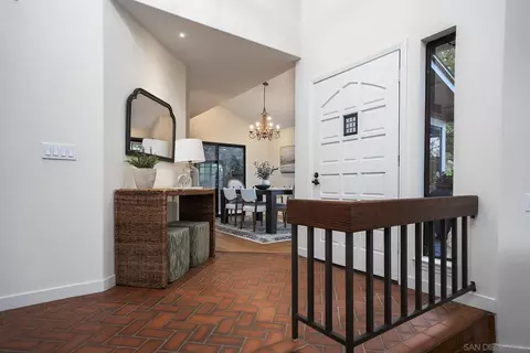 Entry Way - 4784 Jeffer, La Mesa, CA 91941 photo 2 of 3