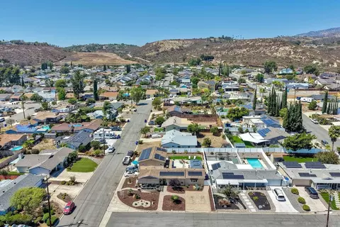 View/Area - 14552 Topsham St, Poway, CA 92064 photo 7 of 20